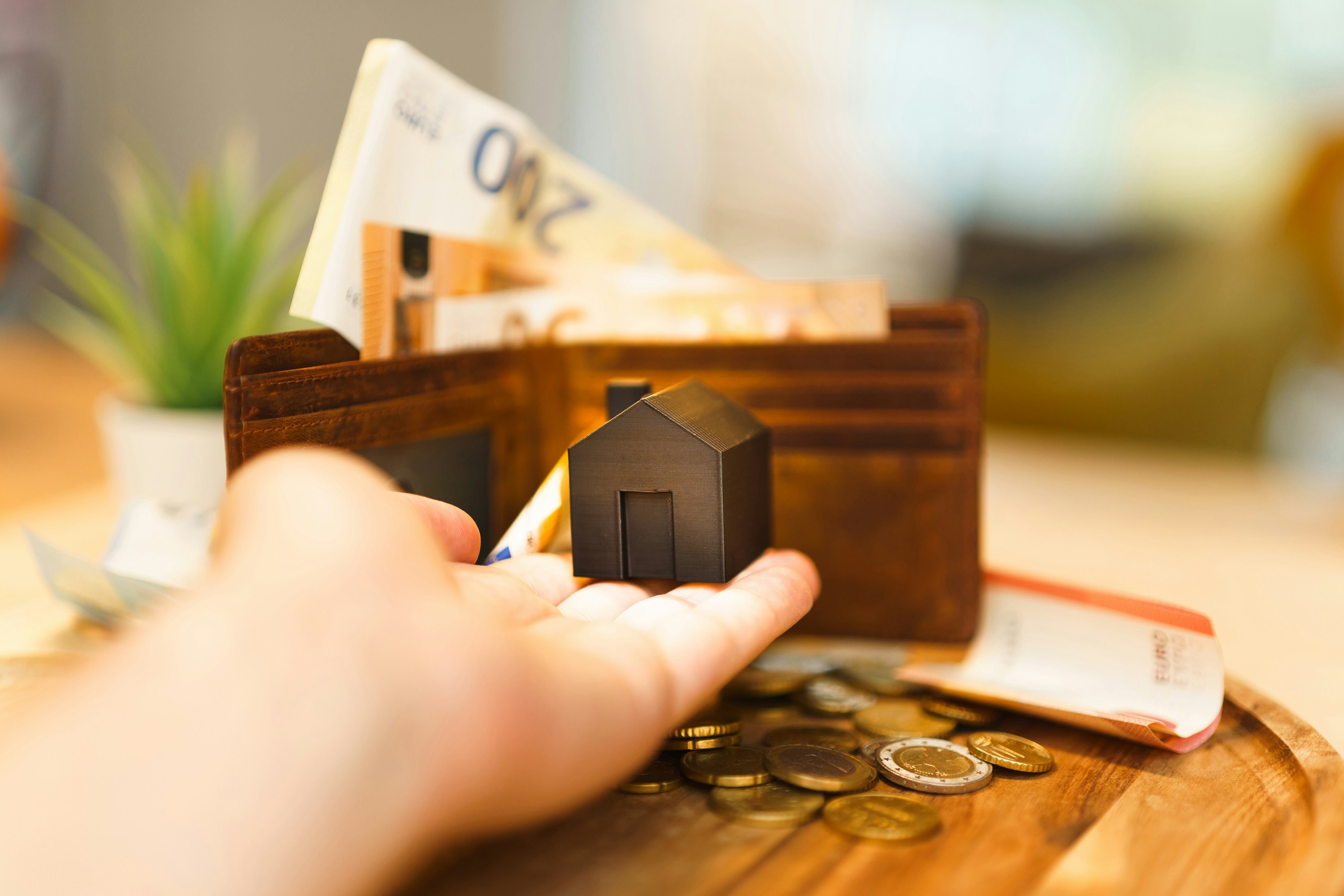 Mortgage Rate Trends in 2025: How to Secure the Best Deal on Your Home Loan.